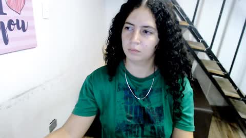 Snapshot of samantha2girl chatting on 01/23/25, 02:55 samantha online show from 01/23/25, 02:55