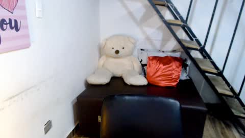 Snapshot of samantha2girl chatting on 01/29/25, 02:30 samantha online show from 01/29/25, 02:30