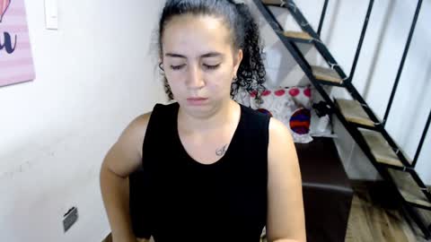 Snapshot of samantha2girl chatting on 02/07/25, 11:24 samantha online show from 02/07/25, 11:24