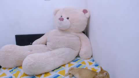 Snapshot of samantha2girl chatting on 02/21/25, 12:05 samantha online show from 02/21/25, 12:05