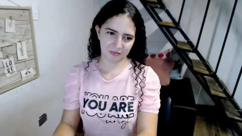 Snapshot of samantha2girl chatting on 03/04/25, 06:50 samantha online show from 03/04/25, 06:50