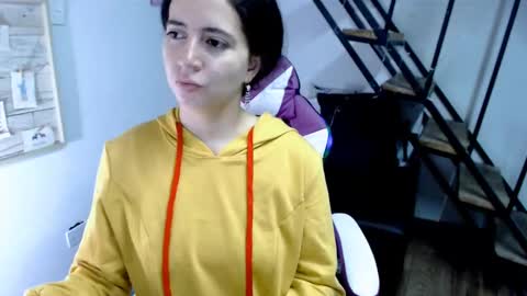 Snapshot of samantha2girl chatting on 09/18/25, 06:10 samantha online show from 09/18/25, 06:10