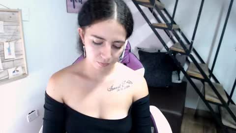 Snapshot of samantha2girl chatting on 10/08/25, 07:11 samantha online show from 10/08/25, 07:11