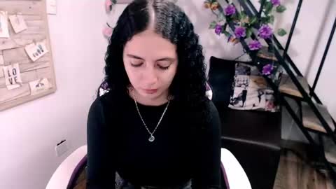 Snapshot of samantha2girl chatting on 06/21/26, 05:37 samantha online show from 06/21/26, 05:37