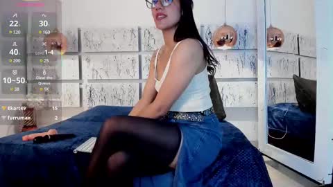 Snapshot of samantha__cooper__ chatting on 02/22/25, 05:46 Samantha  online show from 02/22/25, 05:46