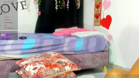  Samanthasmile  online show from 04/07/26, 10:37