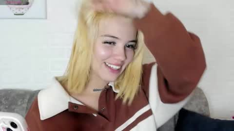 Snapshot of samantha_browwnn chatting on 01/25/25, 10:28 samantha_browwnn online show from 01/25/25, 10:28