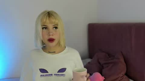 Snapshot of samantha_browwnn chatting on 12/14/25, 05:46 samantha_browwnn online show from 12/14/25, 05:46