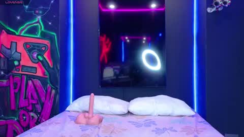 Samantha Decker online show from 05/27/26, 05:37