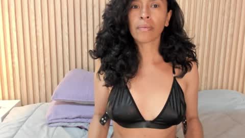 samantha_duart3 online show from 04/23/26, 11:42