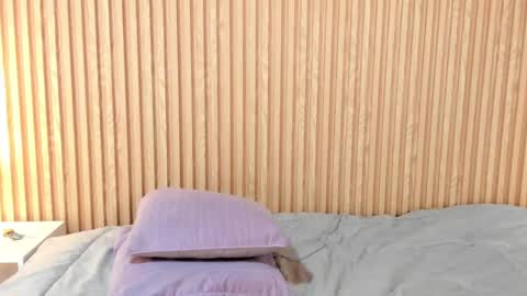 samantha_duart3 online show from 04/23/26, 12:29