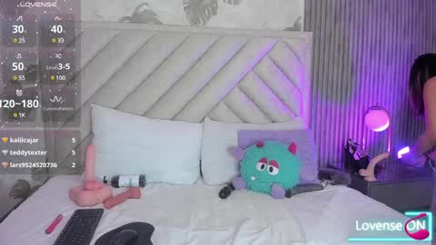 Snapshot of samantha_duque11 chatting on 02/08/25, 08:09 Samantha online show from 02/08/25, 08:09