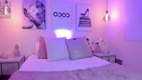 Samantha online show from 10/18/25, 06:30