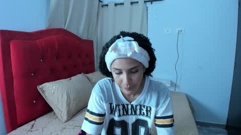 Samantha online show from 03/25/26, 08:04