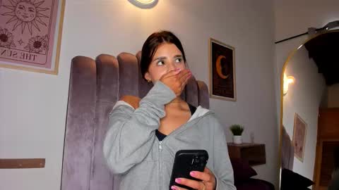 samantha_lux_ online show from 01/05/26, 05:27