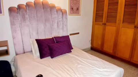 samantha_lux_ online show from 01/19/26, 10:19