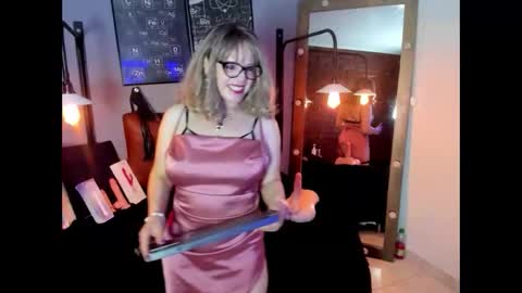 Snapshot of samantha_mature56 chatting on 09/20/25, 09:32 Sam online show from 09/20/25, 09:32