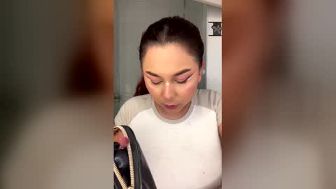 Snapshot of samanthaa_black chatting on 03/20/26, 11:53 Sam online show from 03/20/26, 11:53