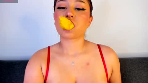Snapshot of samanthaa_black chatting on 06/07/26, 07:06 Sam online show from 06/07/26, 07:06
