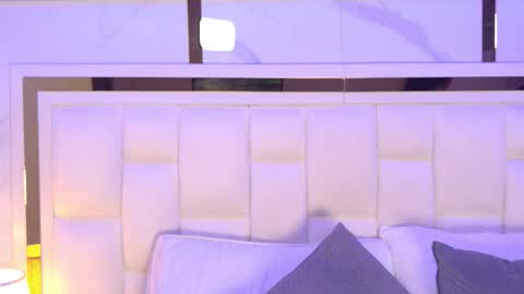 samanthaa_sm online show from 11/29/25, 12:08