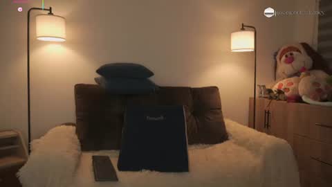 Snapshot of samanthaahoney_ chatting on 06/16/26, 11:29 samantha online show from 06/16/26, 11:29