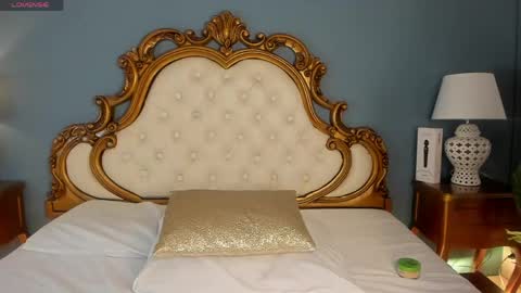 Samantha online show from 04/18/26, 02:21