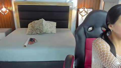    online show from 11/19/25, 11:54