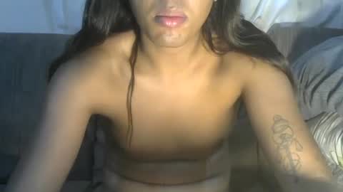 Snapshot of samanthag_17 chatting on 01/25/25, 01:32 Samantha online show from 01/25/25, 01:32