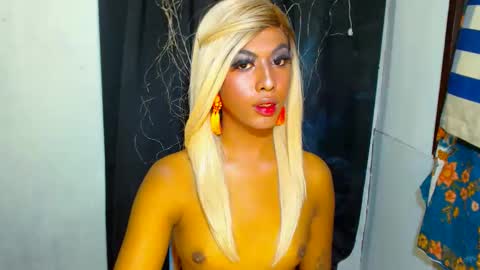 Samantha online show from 11/23/25, 10:09