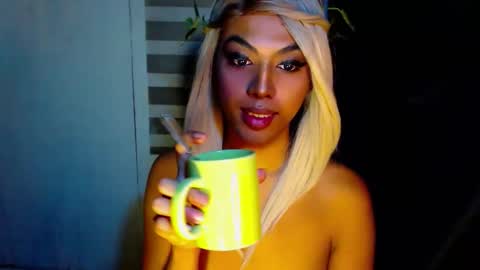 Samantha online show from 12/04/25, 07:44