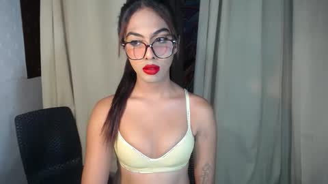 Samantha online show from 02/09/26, 06:23