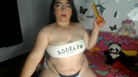 Snapshot of samanthakler17 chatting on 06/25/26, 07:02 samantha online show from 06/25/26, 07:02