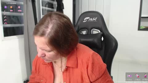 Samantha samy online show from 12/15/25, 10:47