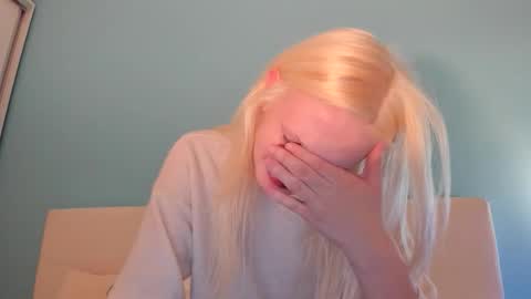 Samantha online show from 12/16/25, 09:31