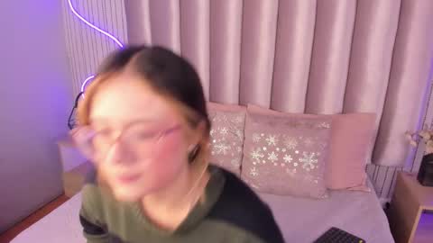 Alejandra  online show from 10/27/25, 11:58