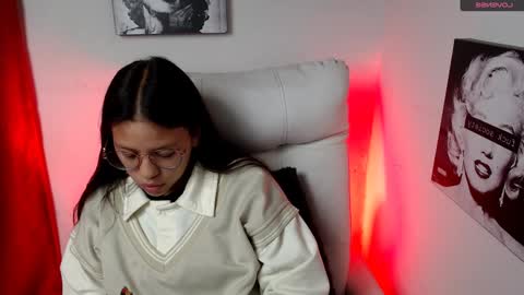 Samantha online show from 01/25/25, 01:52