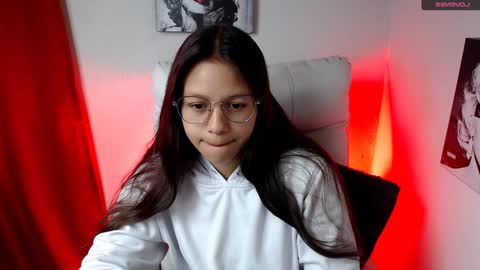 Samantha online show from 01/26/25, 01:47