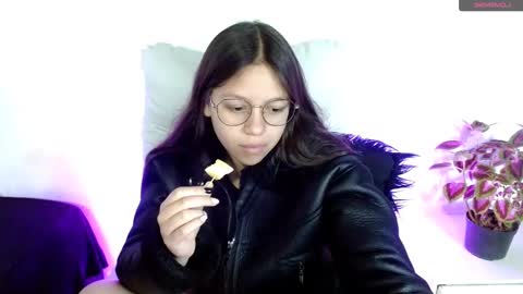 Samantha online show from 02/15/25, 04:34