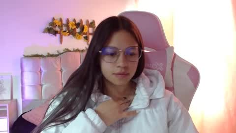 Samantha online show from 02/18/25, 07:09