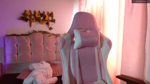 Samantha online show from 02/24/25, 08:03