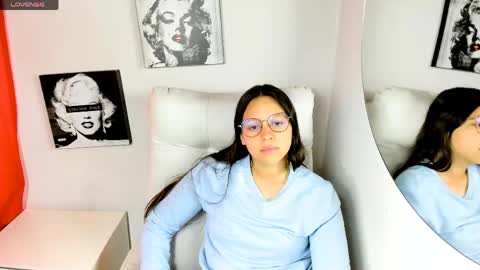 Samantha online show from 04/18/26, 07:58