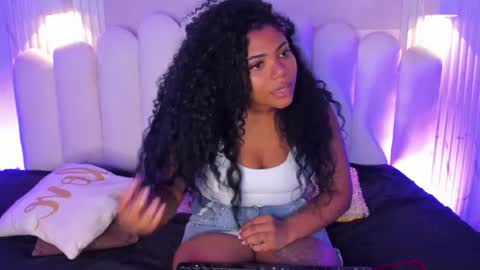 Snapshot of samara__08 chatting on 06/20/26, 07:38 SAMARA online show from 06/20/26, 07:38