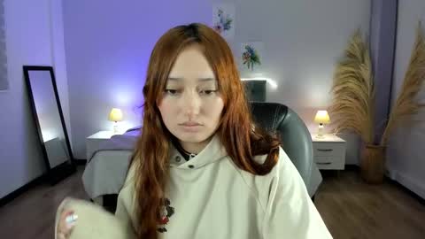 samara_hilton_2 online show from 10/22/25, 07:24