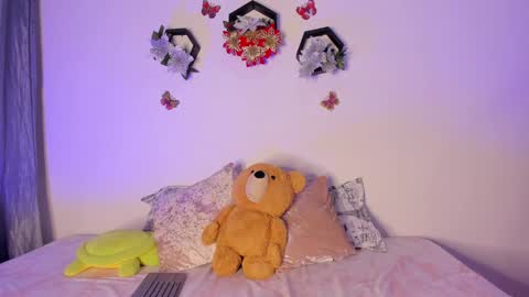 Samara is my name a pleasure delighted that you are here leave your thumb up it is important to me online show from 12/26/24, 11:46