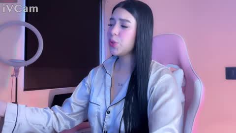 Snapshot of samara_lam chatting on 01/12/25, 03:03 Sammy  online show from 01/12/25, 03:03