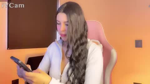 Snapshot of samara_lam chatting on 01/23/25, 07:18 Sammy  online show from 01/23/25, 07:18