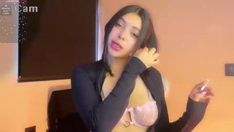 Snapshot of samara_lam chatting on 01/30/25, 07:37 Sammy  online show from 01/30/25, 07:37