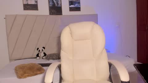 Snapshot of samaraa_smith1 chatting on 02/10/26, 12:09 samaraa_smith1 online show from 02/10/26, 12:09