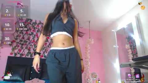 Snapshot of samaracortez chatting on 11/05/25, 07:25 Sammy online show from 11/05/25, 07:25