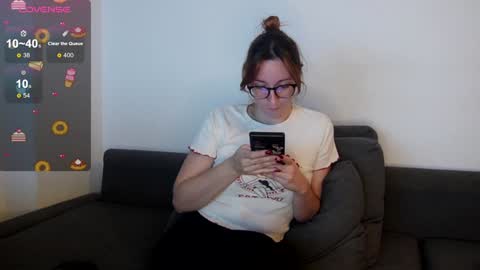 Snapshot of samarafromthewell chatting on 12/26/24, 10:52 Samara From The Well online show from 12/26/24, 10:52